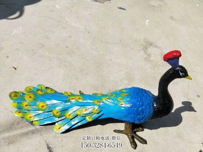 金昌彩绘孔雀雕塑制作选用,景区案例,动物美陈雕塑 金昌彩绘孔雀雕塑制作选用,景区案例,动物美陈雕塑